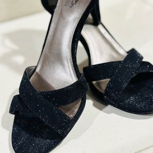 Coach and Four Black Glitter Stiletto Pumps Women’s Size 8.5